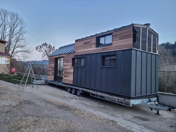 Tiny house ’’ obsidienne ’’